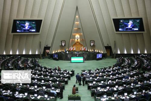 نماد سیاست ورزی در مجلس یازدهم