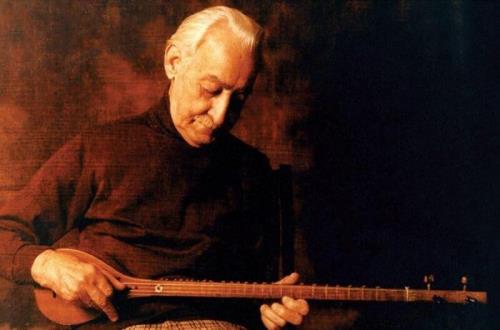 درباره احمد عبادی